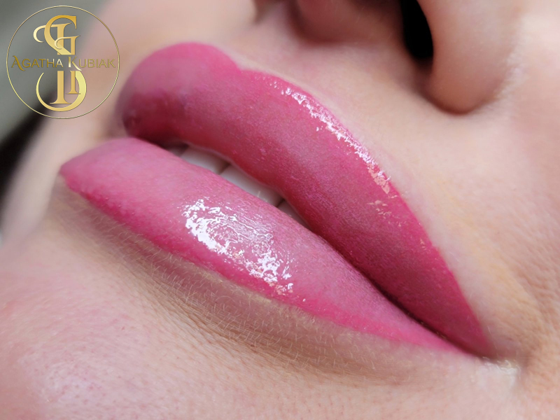 Permanent Makeup Blush Lips by Agatha